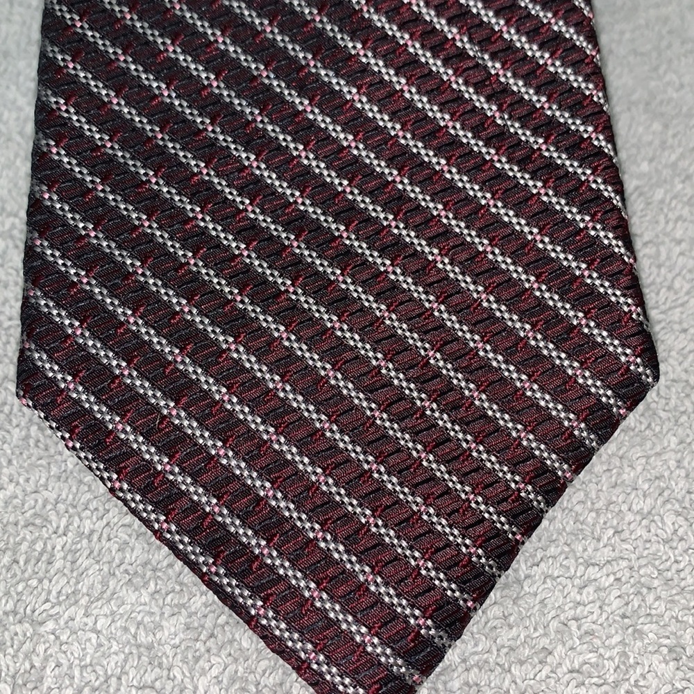 Daks London/New York. Neck Tie. 3.25” Wide.EUC
